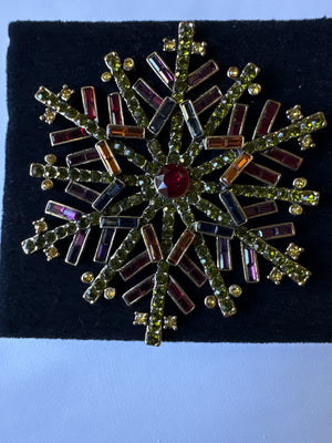 Heidi Daus Signed Christmas Snowflake Pin